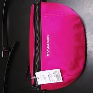 Leila line belt bag/fanny pack